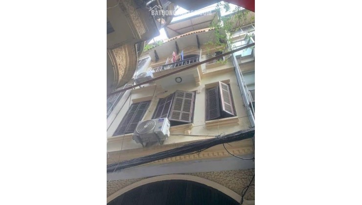 TRUNG TÂM PHỐ VIP QUẬN ĐỐNG ĐA - THÔNG CÁC NGẢ - Ô TÔ - KINH DOANH - SỔ PHÂN LÔ 54m -15.9 tỷ